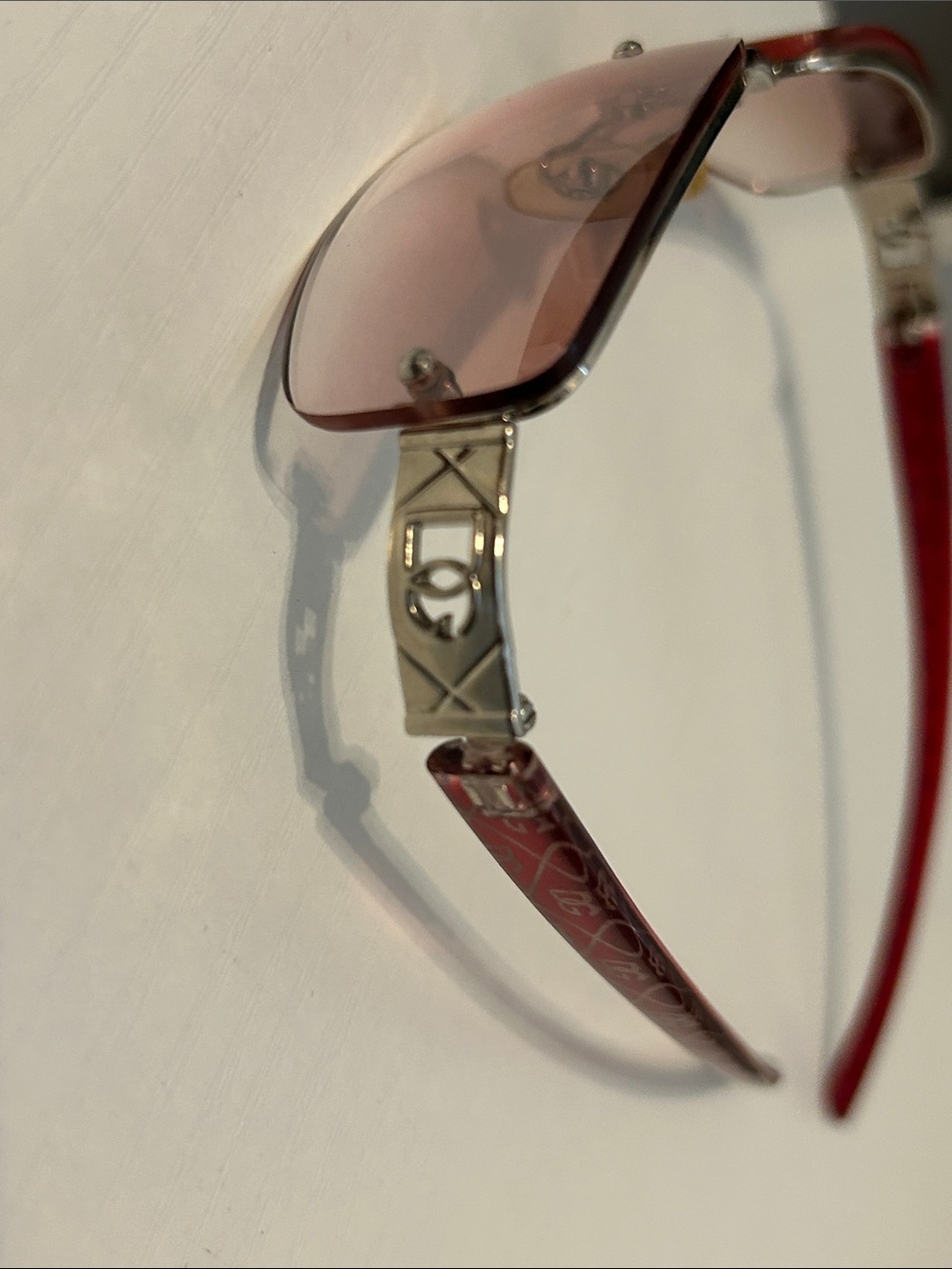 Gradient DG Pink Rimless Sunglasses - Picture 2 of 4
